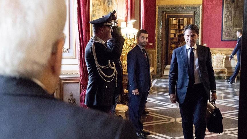 Италија: Конте се откажа од формирање влада поради ветото на претседателот Матарела