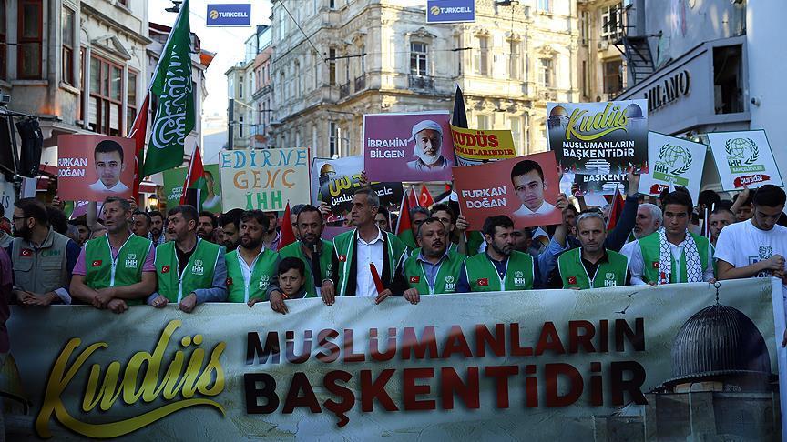 Istanbul march backs Palestinian cause