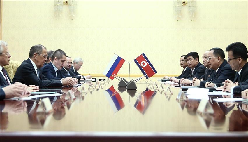 Canciller de Rusia se encuentra con Kim Jong-un en Pyongyang