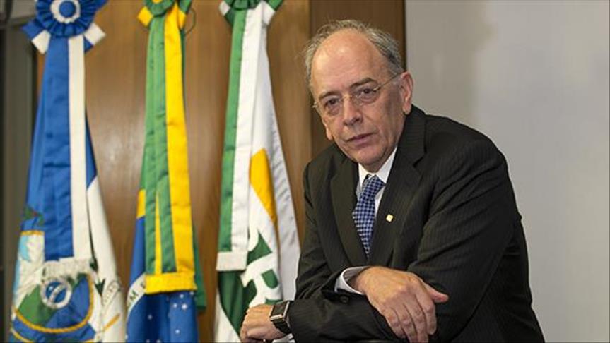 En Brasil renuncia el presidente de Petrobras por huelga de camioneros