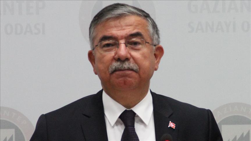 'Bu millet yetersiz, ne yapacağını bilmez' demek istiyorlar'