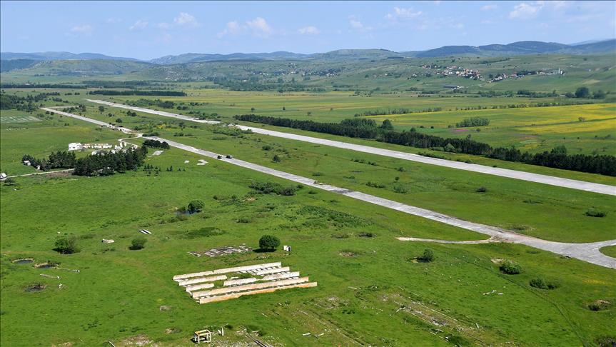Početak raščišćavanja: Uništeni aerodrom kod Sjenice nudi razvojne mogućnosti