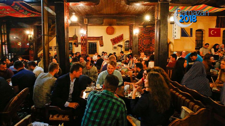 Saraybosna'nın Osmanlı çarşısında ramazan coşkusu