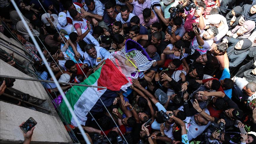Los palestinos recuerdan a paramédica asesinada como un "ángel" caído