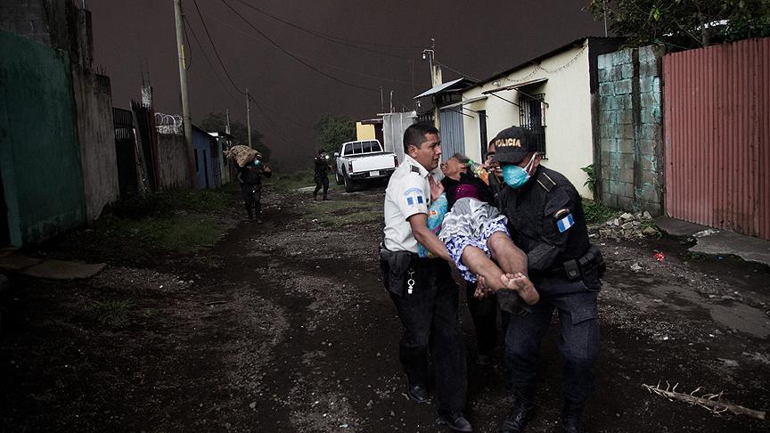 Извержение вулкана в Гватемале: 25 погибших