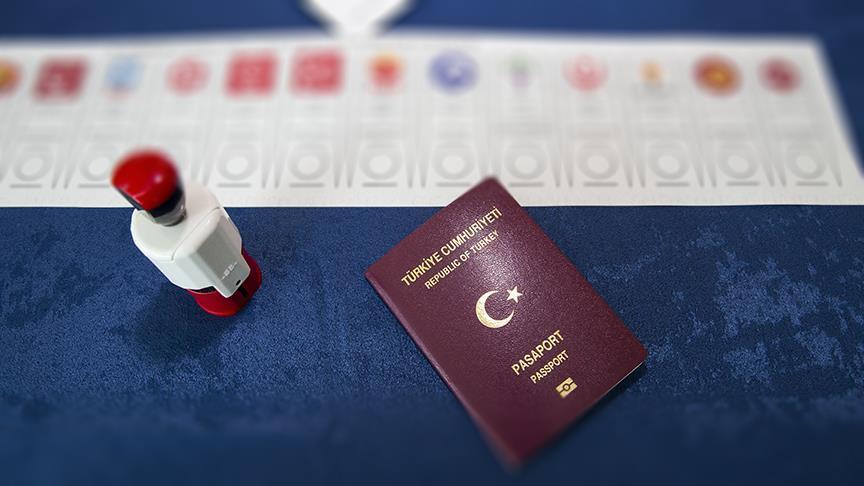 أتراك الخارج يبدأون الخميس التصويت للانتخابات البرلمانية والرئاسية