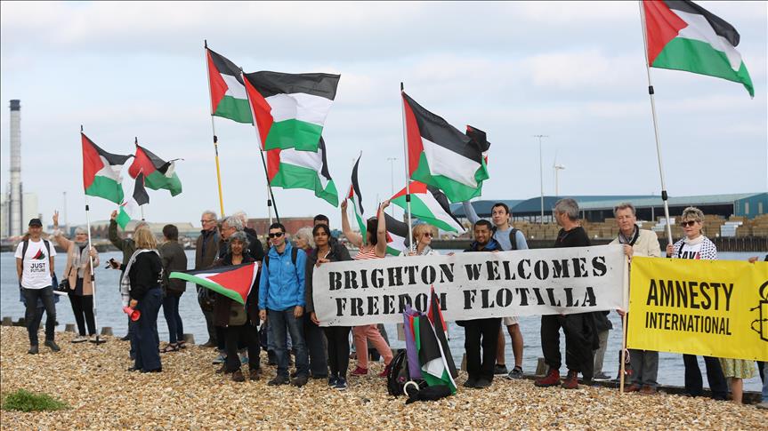 Freedom flotilla boat visits English port of Brighton