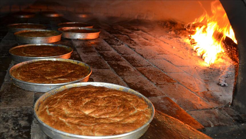 Aksaray'ın tahinli pidesine ramazan ilgisi 