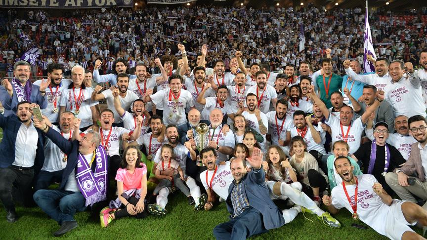 Afjet Afyonspor Teknik Direktörü Gülpınar: İlk senemde şampiyon olmak inanılmaz bir deneyim