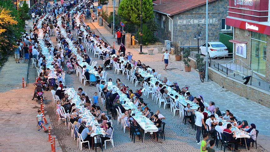 hosgoru sofrasi musluman ve hristiyan