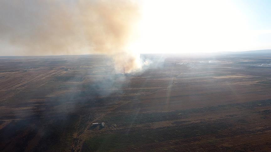 YPG/PKK Tel Rıfatlıların ev ve arazilerini yakıyor