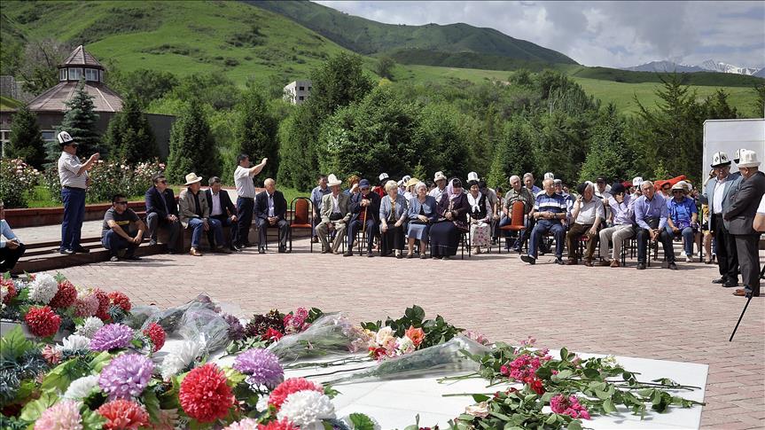 В Кыргызстане почтили память Чингиза Айтматова