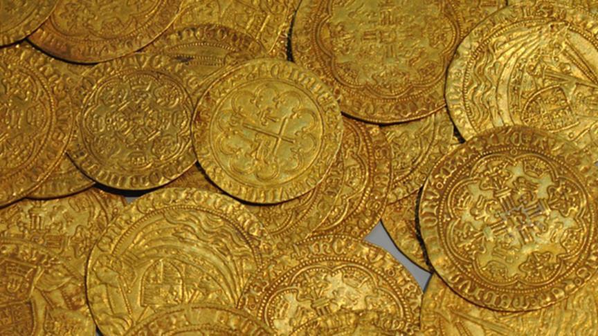 Francë, gjatë prishjes së shtëpisë gjenden 600 monedha ari