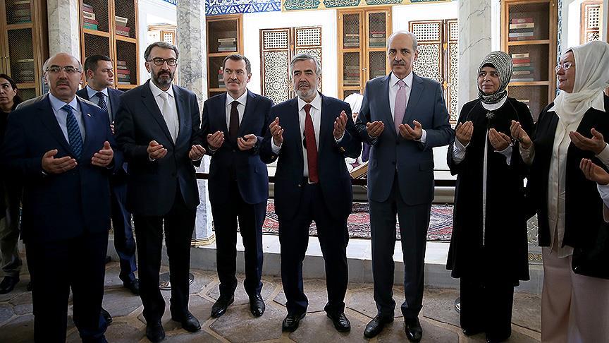 Topkapı Sarayı'nda 3. Ahmed Kütüphanesi açıldı