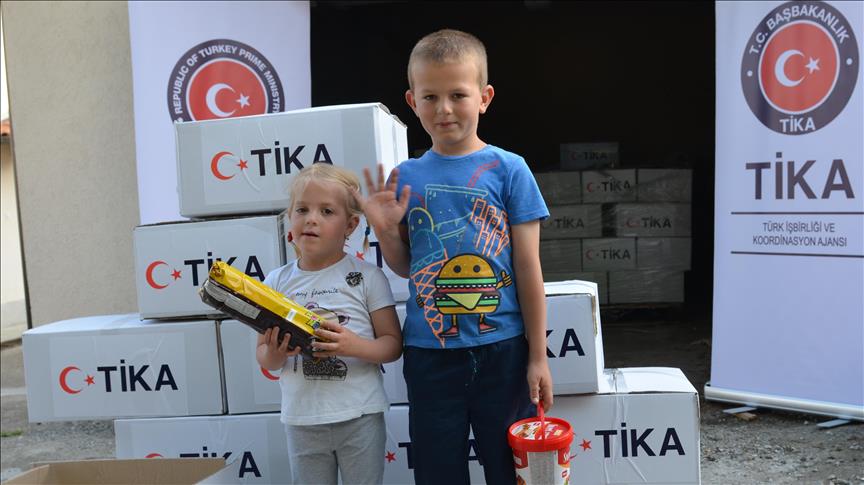 Crna Gora: Tokom ramazana TIKA u više gradova organizovala iftare i dijelila pakete 