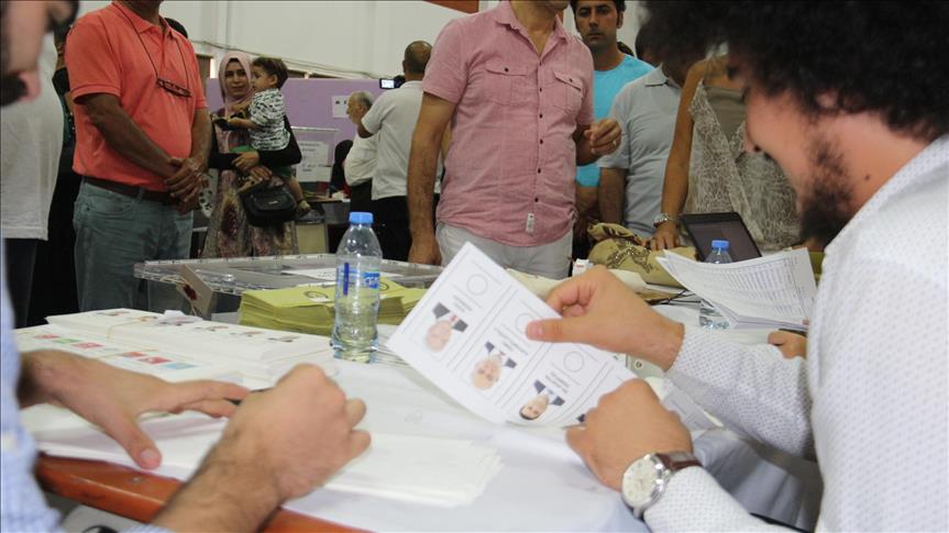 Turkish expats begin voting in Northern Cyprus