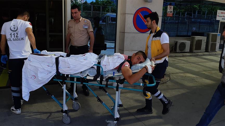 Siirt'te iki aile arasında silahlı kavga: 8 yaralı 