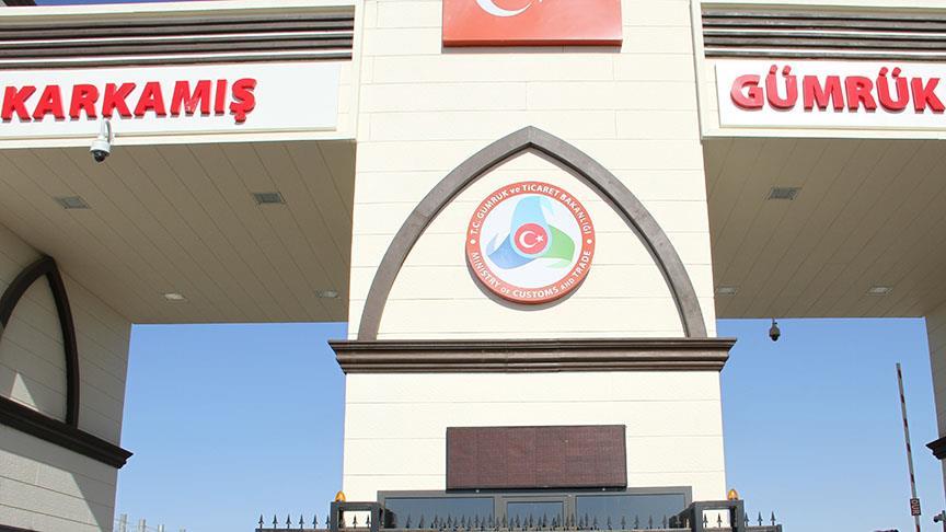 İhracatçı iş adamlarına Suriye'ye günübirlik geçiş izni