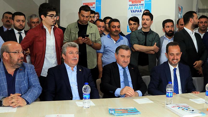 Gençlik ve Spor Bakanı Bak: Dünyadaki 10 mega projenin 6'sı Türkiye'de yapılıyor