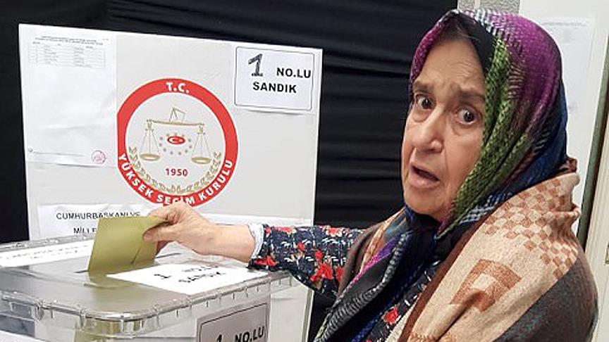 'Hastalığımın oy kullanmama engel olmasını istemedim'