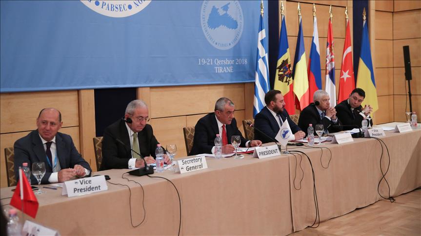 Shqipëri, mbahet mbledhja e radhës e PABSEC