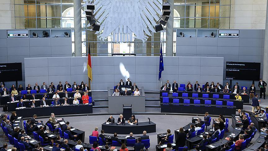 Gjermania fitoi 2,9 miliardë euro nga kriza në Greqi