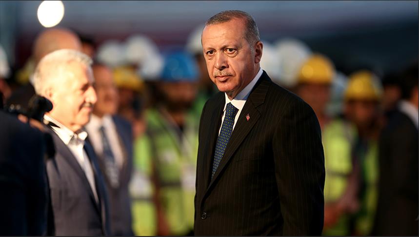 أردوغان يجري جولة تفقدية في "مطار إسطنبول الثالث"