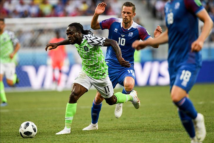 Nigeria venció a Islandia y dejó abierto el Grupo D del Mundial