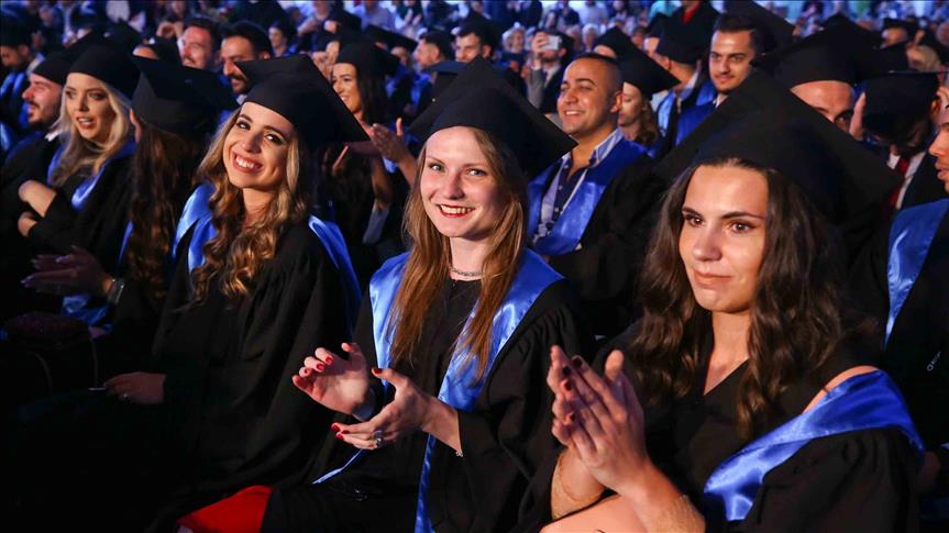 IUS ispratio desetu generaciju diplomanata: Diplome dobio 261 student