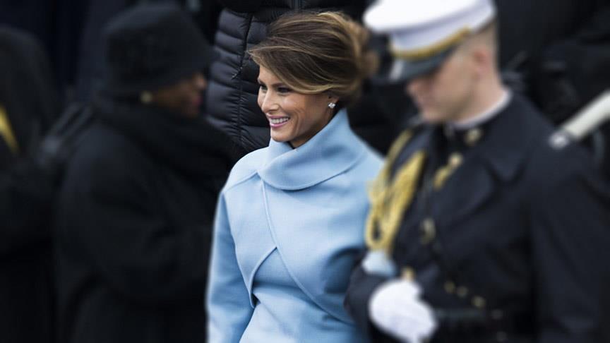 US: First lady stirs outrage with 'I don't care' jacket