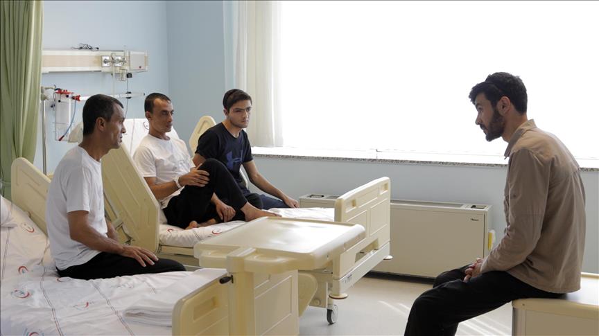 Türkiye'den Gazzeli yaralılara maddi ve manevi şifa