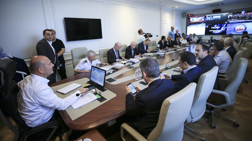 Turkish interior minister monitors elections