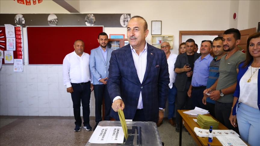 Cavusoglu: Élections cruciales pour l'histoire turque