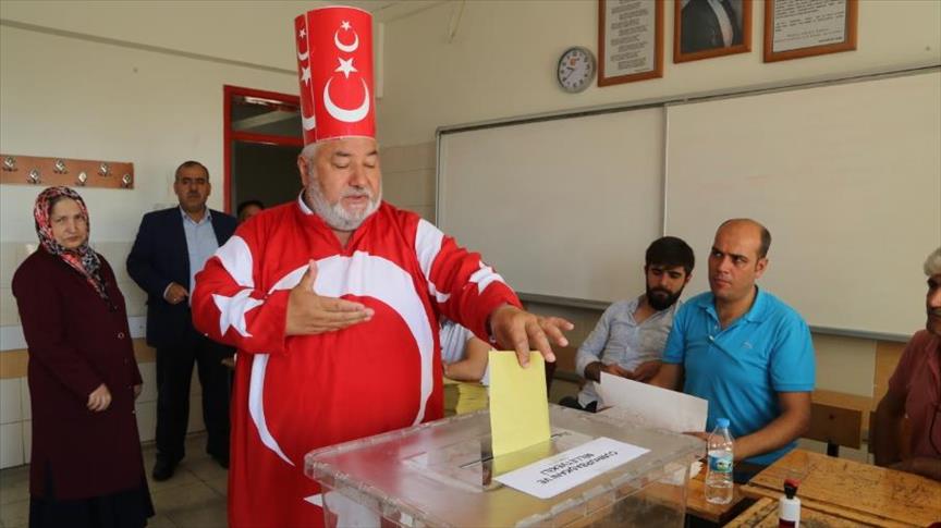 مشاهد من العرس الديمقراطي في الانتخابات التركية