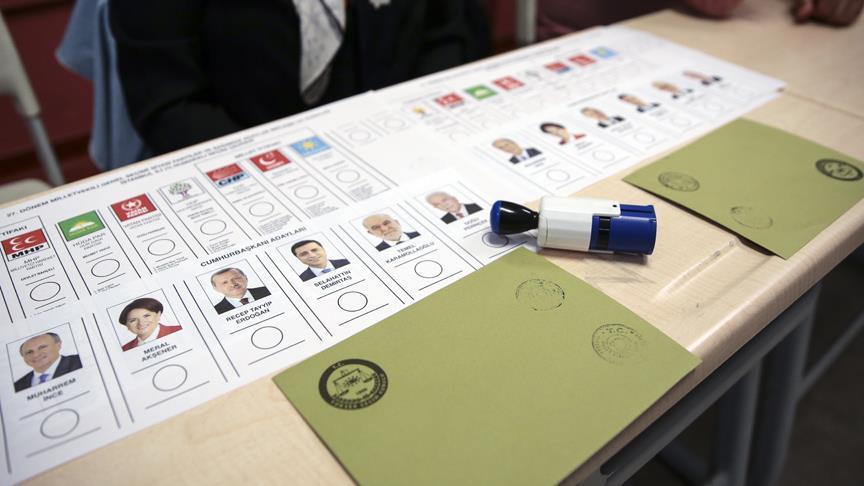 Кандидаты в президенты Турции голосуют на выборах