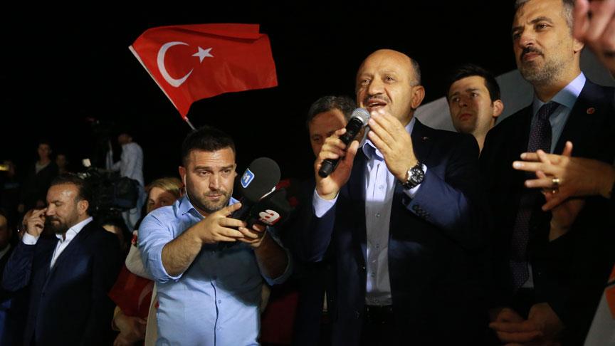 Başbakan Yardımcısı Işık: Türk halkının feraset sahibi olduğunu sandıklar gösterdi