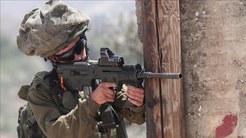 17 Palestinians injured in West Bank clashes