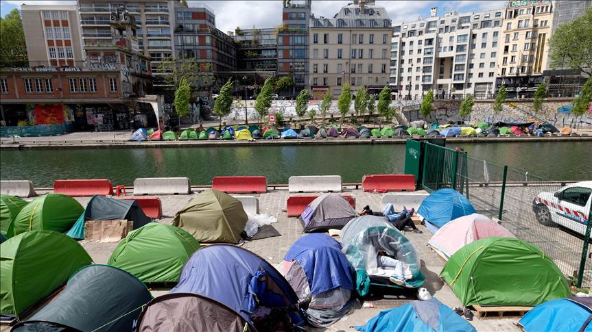 Informe: Francia rechaza a los migrantes cada vez más