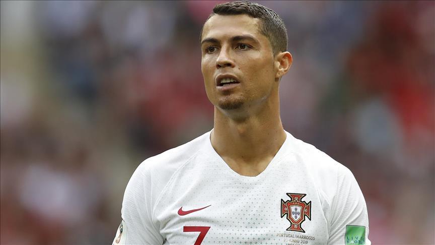 منهم رونالدو وآينشتاين.. مهاجرون بين أبرز مشاهير العالم