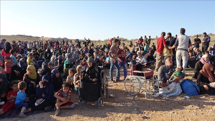 مصرع 15 نازحا من درعا السورية جراء "العطش والمرض"