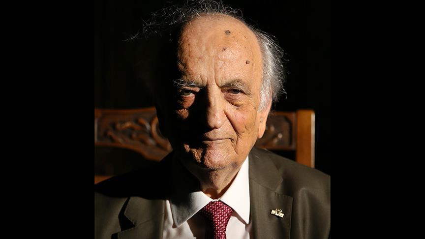 Famous Turkish historian Fuat Sezgin dies at age 95