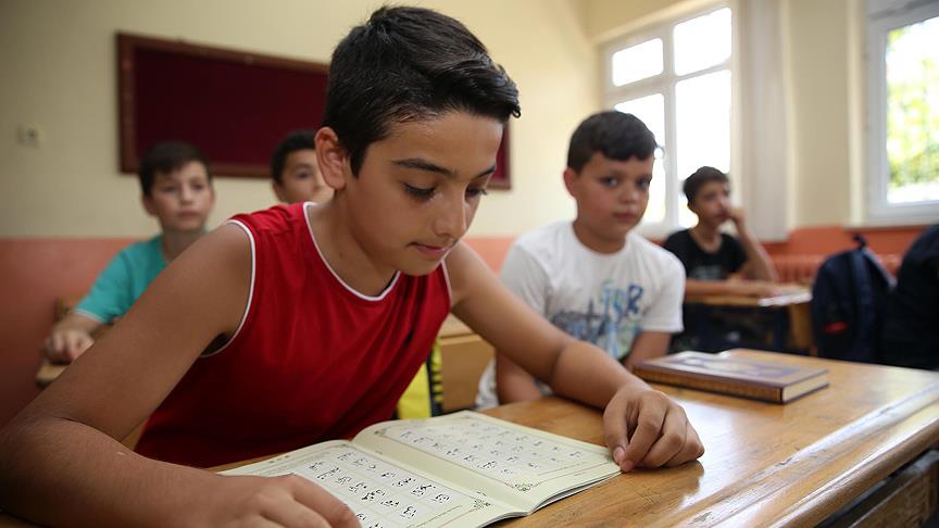 Diyanetten öğrencilere yaz kamplarında değerler eğitimi