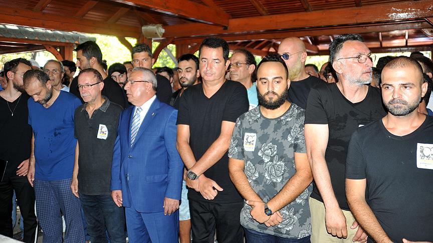 Dominik'te öldürülen kameraman toprağa verildi  