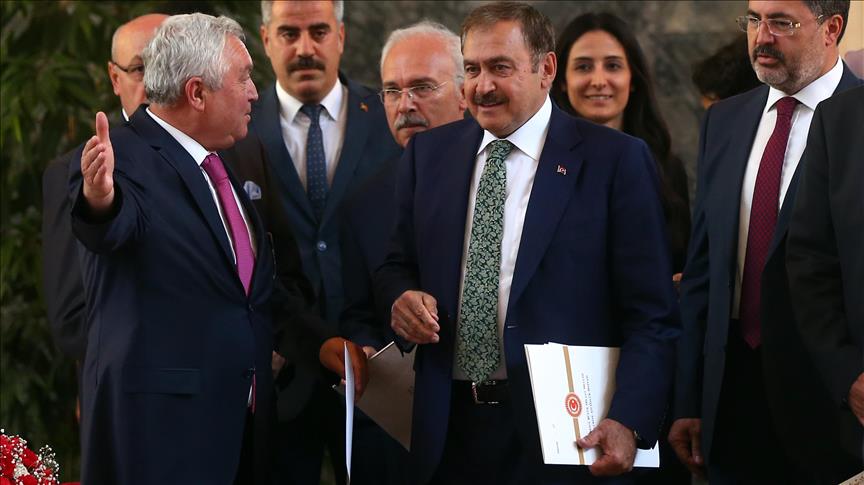 Milletvekili kayıt işlemleri sürüyor