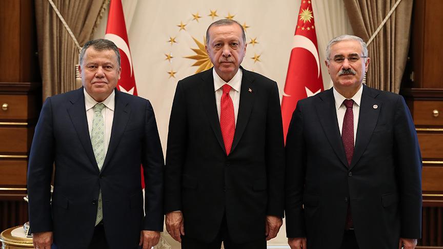 Cumhurbaşkanı Erdoğan seçim tebriklerini kabul ediyor