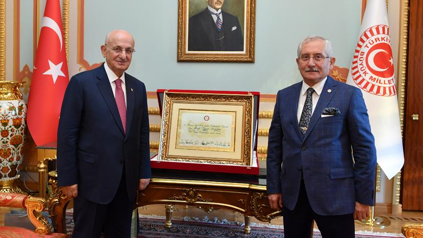 Cumhurbaşkanı Erdoğan'ın mazbatası Meclis'te