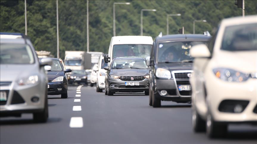 Arabalarda sarsılmak 15 dakika içinde uyku getiriyor