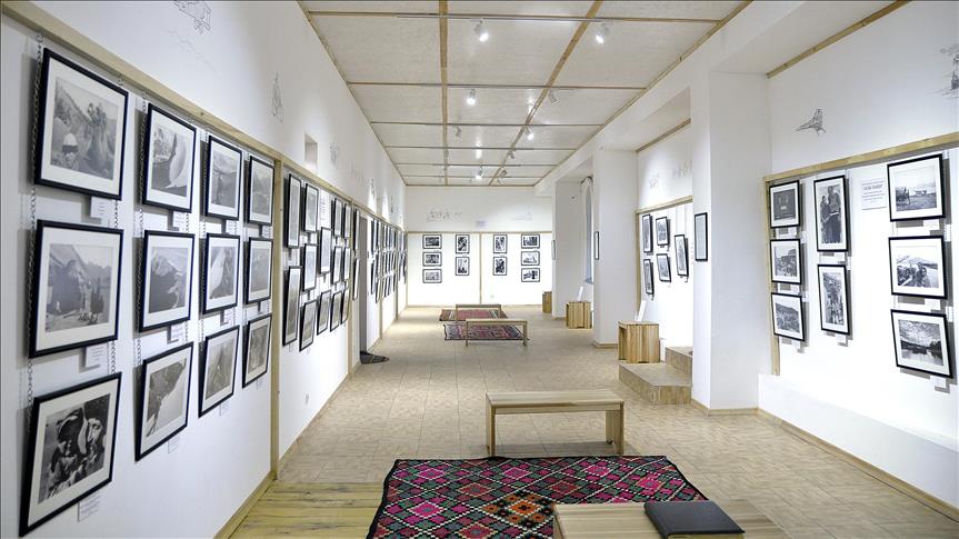 Kirghizistan: Ouverture d‘une exposition de photo du Turkestan datant de 1930