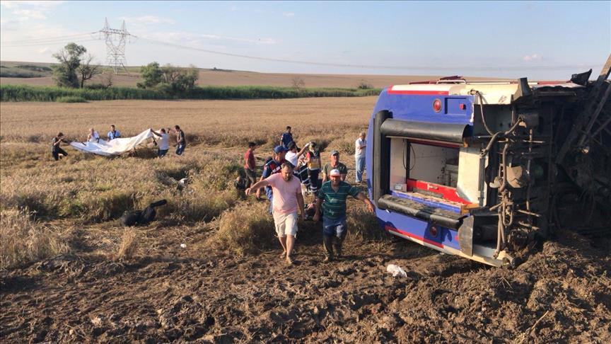 Tren de pasajeros se descarriló en el noroeste de Turquía
