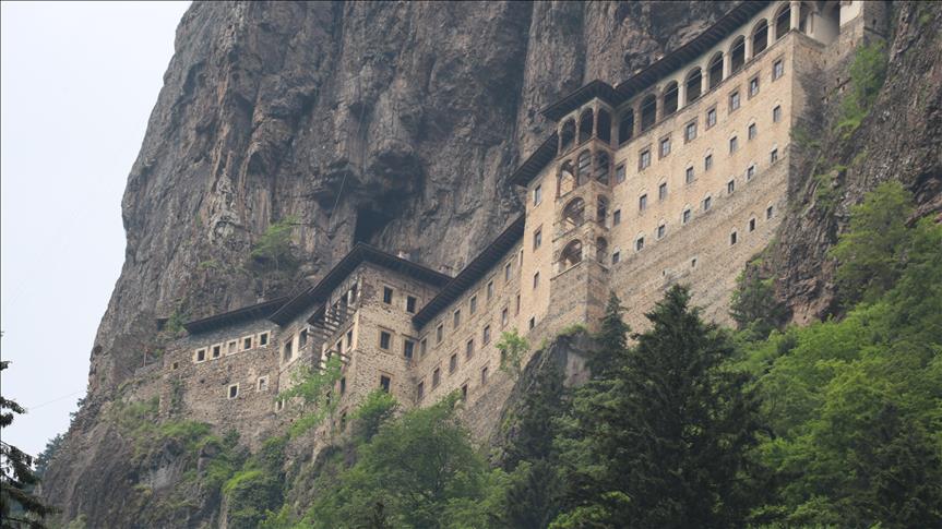 Manastir Sumela u Turskoj atrakcija za turiste iz cijelog svijeta